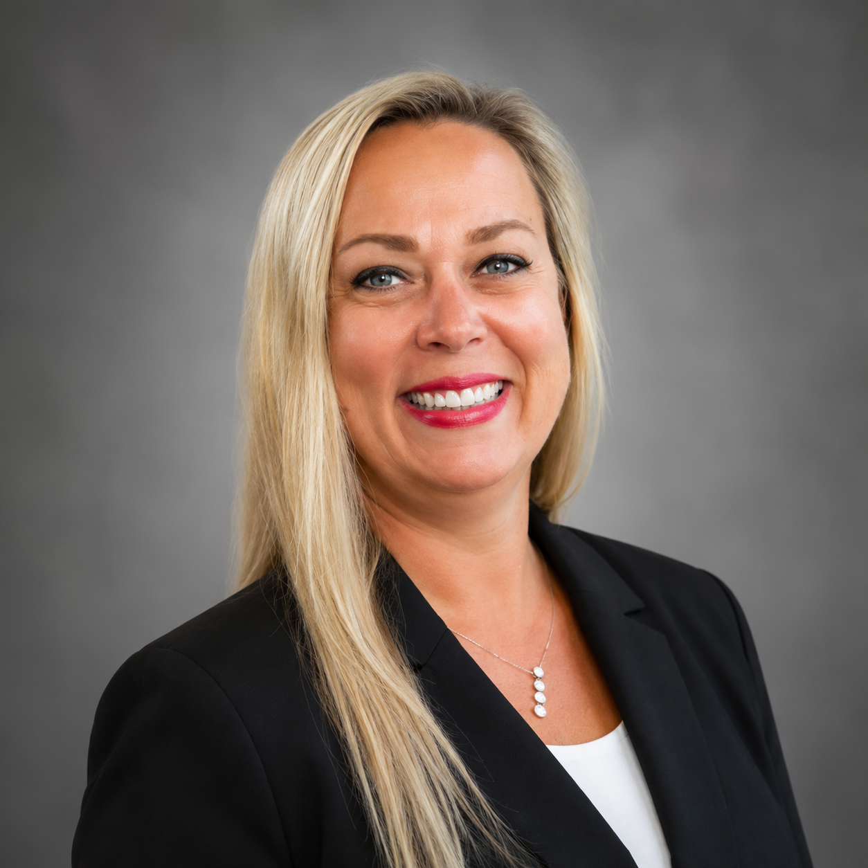 Liz Sager-Manning, Regional Sales Manager at Empire EMCO, helping Midwest manufacturers develop custom rigid packaging solutions, packaging procurement strategies, and supply chain improvements.